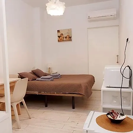 Loft Valentia Ifach Хостел